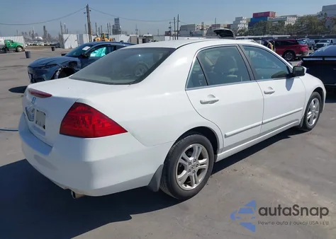 2006 Honda Accord 2.4 Se z USA, uszkodzony, nr VIN 1HGCM56336A097764